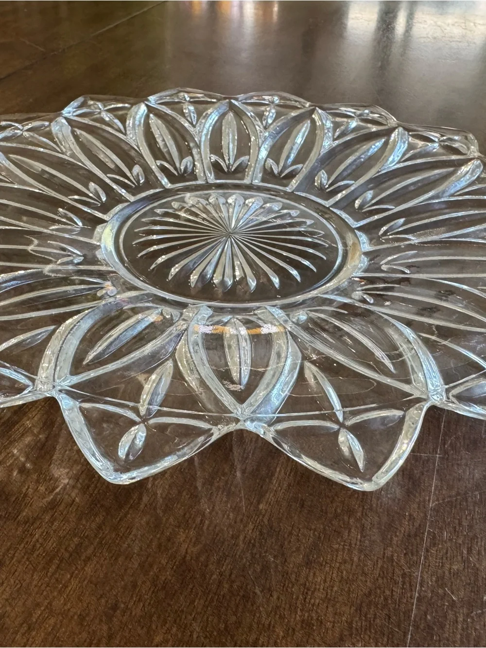 MCM Federal Glass Petal Plate (set of 2)